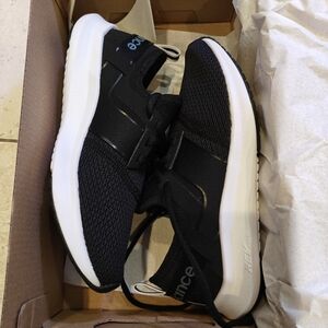 New Balance Women's slip on training sneakers black Size 6 NEW